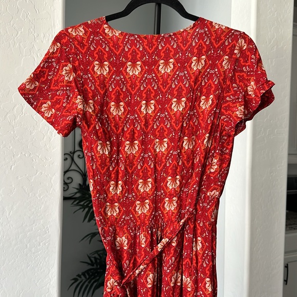 PRETTY GARDEN MAXI DRESS Red, Tan, Cream Wrap Side Tie Deep V neck Size Small - Picture 3 of 8